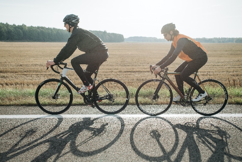 cycling_together