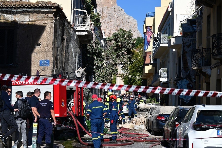 tria_plaka_86bb1751d7c40416.jpg