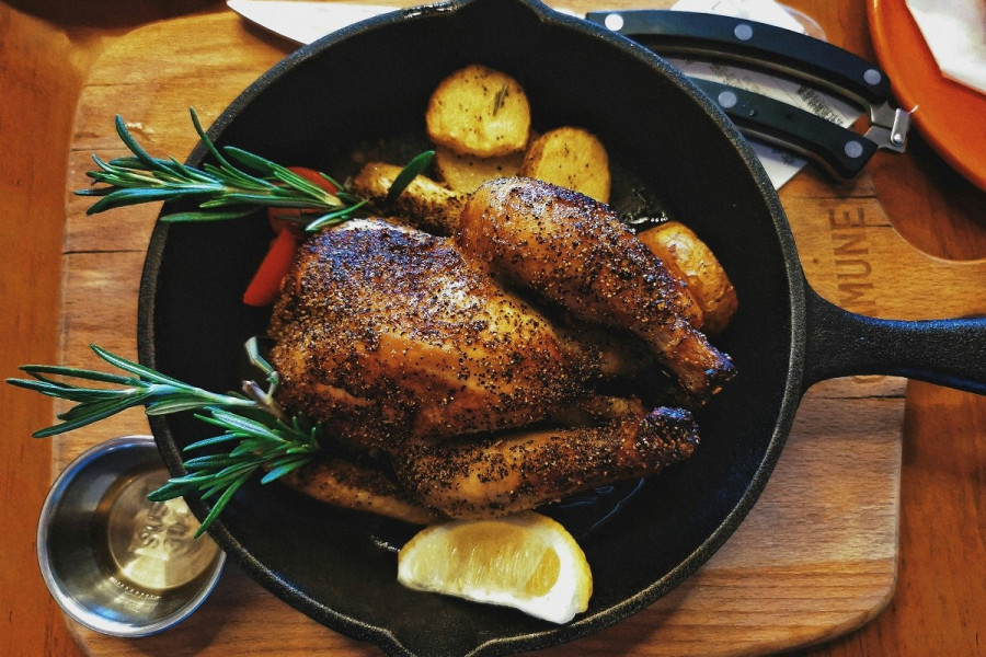 Κοτόπουλο ή γαλοπούλα: Ποια είναι η πιο υγιεινή επιλογή