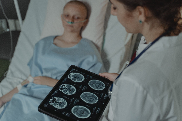 Νέα θεραπεία δίνει ελπίδες στους ασθενείς με όγκο στον εγκέφαλο