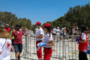 Ελληνικός Ερυθρός Σταυρός: Οδηγός επιβίωσης από τις υψηλές θερμοκρασίες