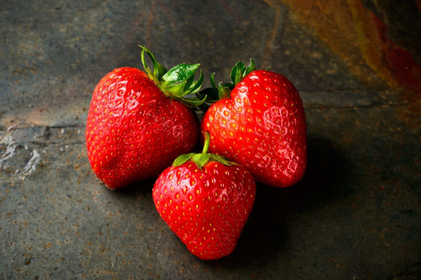 5 λόγοι για να φας μια φράουλα