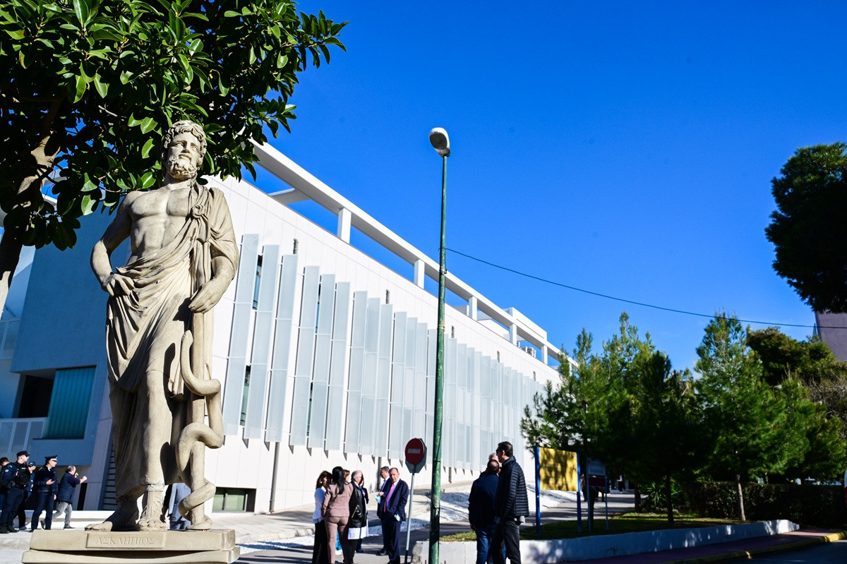 Σοβαρά προβλήματα κλιματισμού εν μέσω καύσωνα στο Ασκληπιείο Βούλας