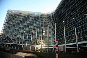 Βρυξέλλες: Συναγερμός για το Υπουργείο Υγείας και τα ευρωπαϊκά κονδύλια από το Ταμείο Ανάκαμψης