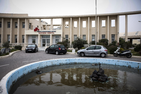 &Gamma;&iota;&alpha;&nu;&nu;ά&kappa;&omicron;&sigmaf; &gamma;&iota;&alpha; &Nu;&omicron;&sigma;&omicron;&kappa;&omicron;&mu;&epsilon;ί&omicron; &Sigma;&alpha;&nu;&tau;&omicron;&rho;ί&nu;&eta;&sigmaf;: &laquo;&Lambda;&epsilon;&iota;&tau;&omicron;&upsilon;&rho;&gamma;&epsilon;ί &mu;&epsilon; &chi;&epsilon;&iota;&rho;ό&tau;&epsilon;&rho;&eta; &sigma;&tau;&epsilon;&lambda;έ&chi;&omega;&sigma;&eta; &alpha;&pi;ό &tau;&omicron; &Kappa;&Upsilon; &pi;&omicron;&upsilon; έ&kappa;&lambda;&epsilon;&iota;&sigma;&epsilon;&raquo;