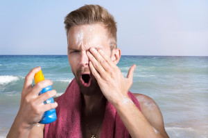Αντηλιακό: Tips για να το εφαρμόσετε σωστά πριν βγείτε στον ήλιο