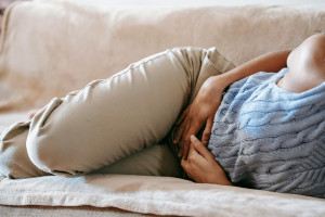 5 συμπτώματα λιπώδους ήπατος - Όσα αναφέρει γαστρεντερολόγος του Harvard