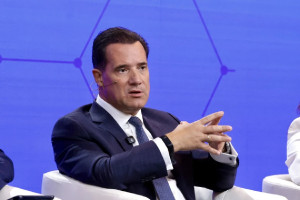 Άδωνις Γεωργιάδης: «Με καθυστέρηση οι καινοτόμες θεραπείες στην Ελλάδα λόγω του υψηλού clawback»
