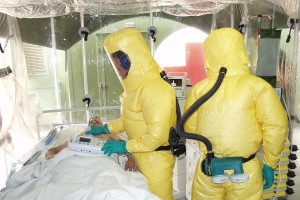Επιδημία Έμπολα στη ΛΔ Κονγκό: Πάνω από 1.000 τα ύποπτα κρούσματα - H Ουγκάντα κλείνει τα σύνορα