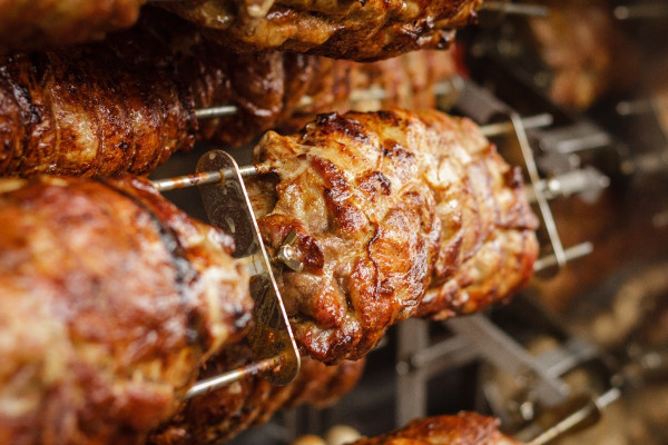Παγκόσμια Ημέρα Αποχής από το Κρέας: Τα οφέλη από την περιορισμένη κατανάλωση