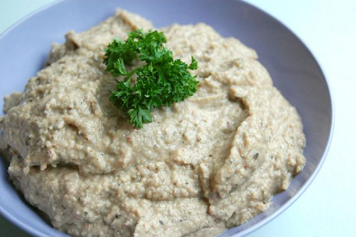 Συνταγή για «σκορδαλιά» χωρίς σκόρδο που συνοδεύει τέλεια το μπακαλιάρο της 25ης Μαρτίου