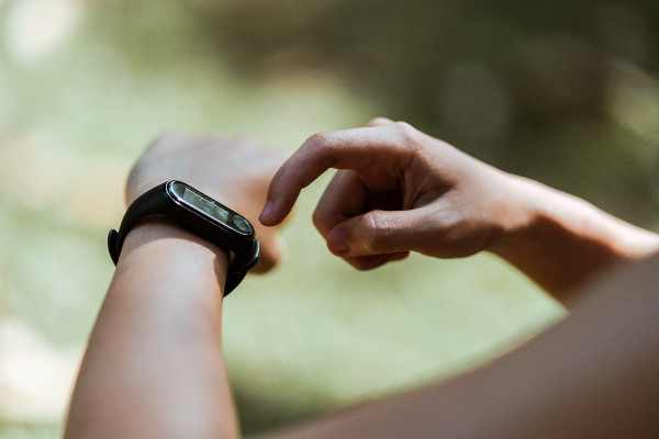 Πάρκινσον: Τα smartwatches μπορεί να διαγνώσουν τη νόσο σε πρώιμο στάδιο