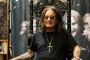 Ozzy Osbourne: Γιατί καθυστέρησε η διάγνωση για το Πάρκινσον – Η μάχη με το εμφύσημα