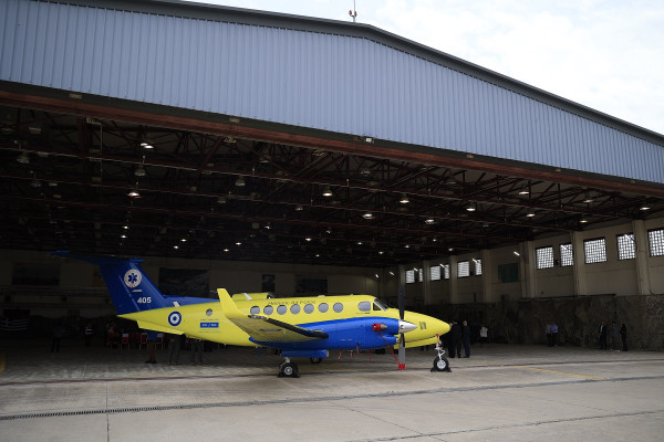 ΕΚΑΒ: Αναχώρησε από τη Ρουμανία το αεροσκάφος με τους δύο τραυματίες οπαδούς του ΠΑΟΚ