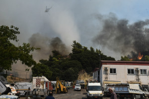 Τι να κάνετε αν η φωτιά πλησιάζει το σπίτι σας – Οι συμβουλές της Πυροσβεστικής