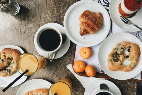 4 λόγοι που λαχταράτε ένα γλυκό πρωινό