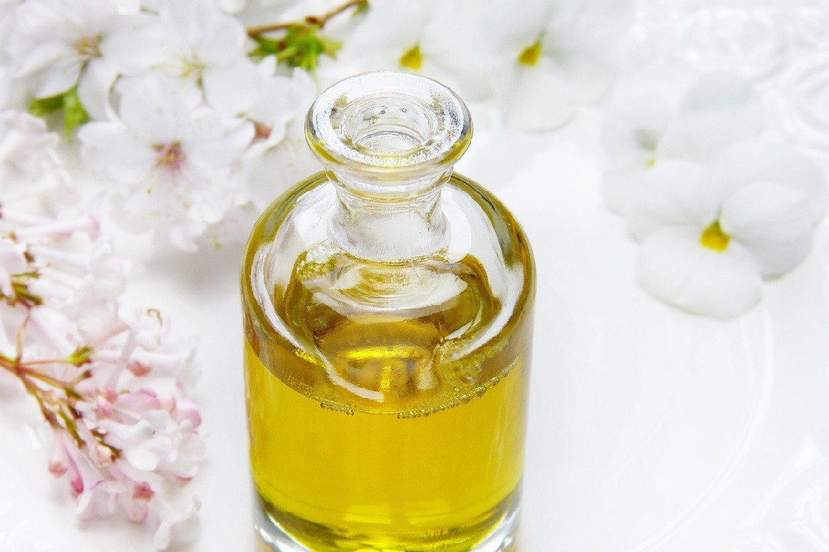 Προσοχή από ΕΟΦ: Απαγορεύεται η διάθεση και διακίνηση 5 φυτικών καλλυντικών