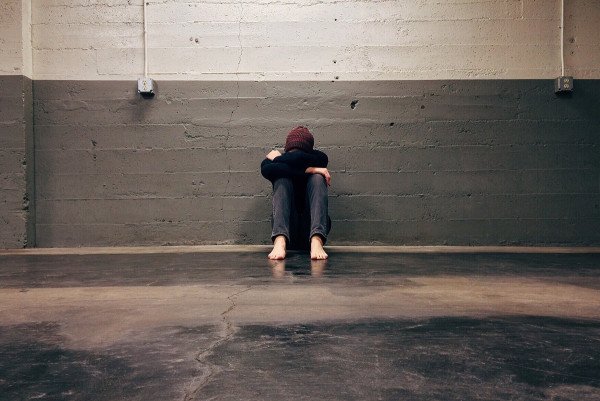 Θεραπεία κατάθλιψης μέσω διαδικτύου: «Πράσινο φως» στην Αγγλία