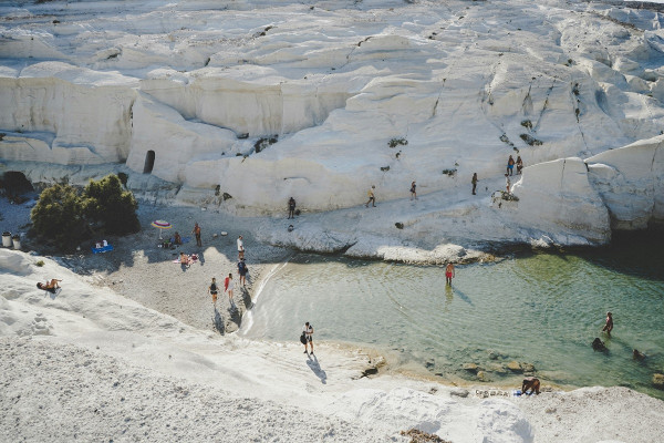 Τραγωδία στη Μήλο: Νεκροί από πνιγμό δύο άνθρωποι στο Σαρακήνικο