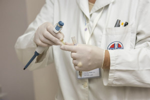 ΕΟΦ: Ανακαλούνται παρτίδες φαρμάκου που χορηγείται για το μελάνωμα
