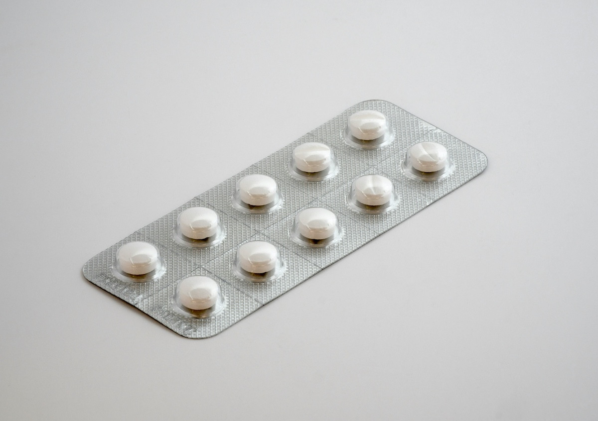 Ιβουπροφαίνη ή παρακεταμόλη: Ποιο παυσίπονο να επιλέξετε εάν έχετε πυρετό