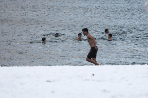 Πώς το κρύο ενεργοποιεί το «καφέ» λίπος και ενισχύει τον μεταβολισμό