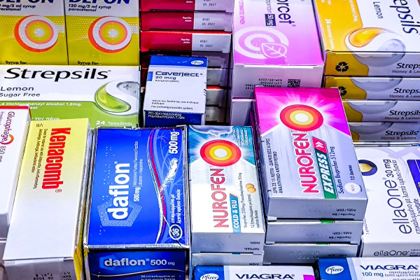 ΕΟΦ: Νέα λίστα με τα φάρμακα που είναι σε έλλειψη στην ελληνική αγορά