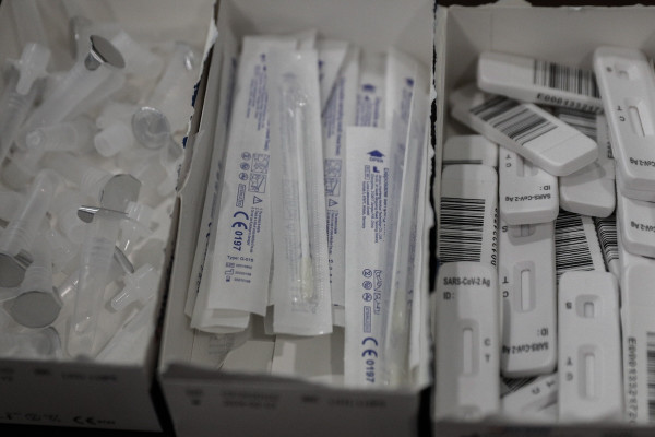 Νωρίς ξεκίνησε η εποχή της γρίπης – Οι 3 συστάσεις του ΕΟΔΥ