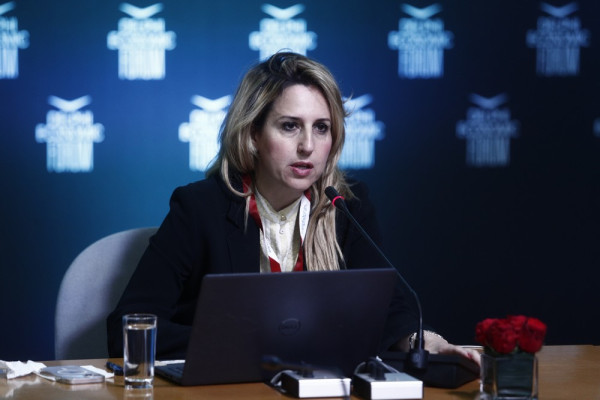 &Theta;. &Psi;&alpha;&lambda;&tau;&omicron;&pi;&omicron;ύ&lambda;&omicron;&upsilon; &gamma;&iota;&alpha; Pirola: &laquo;&Epsilon;&lambda;έ&gamma;&chi;&epsilon;&tau;&alpha;&iota; &pi;&alpha;&gamma;&kappa;&omicron;&sigma;&mu;ί&omega;&sigmaf; &epsilon;&pi;&epsilon;&iota;&delta;ή έ&chi;&epsilon;&iota; &alpha;&rho;&kappa;&epsilon;&tau;έ&sigmaf; &mu;&epsilon;&tau;&alpha;&lambda;&lambda;ά&xi;&epsilon;&iota;&sigmaf; &sigma;&tau;&eta;&nu; &pi;&rho;&omega;&tau;&epsilon;ΐ&nu;&eta;&raquo;