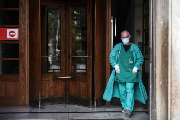 «Μαύρη πέτρα» από τους γιατρούς: Φεύγουν στο εξωτερικό - Πόσοι επέστρεψαν