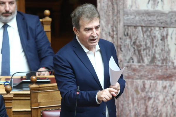 Χρυσοχοΐδης για πρόεδρο ΕΟΦ: «Δεν παραιτήθηκε, έληξε η θητεία του»