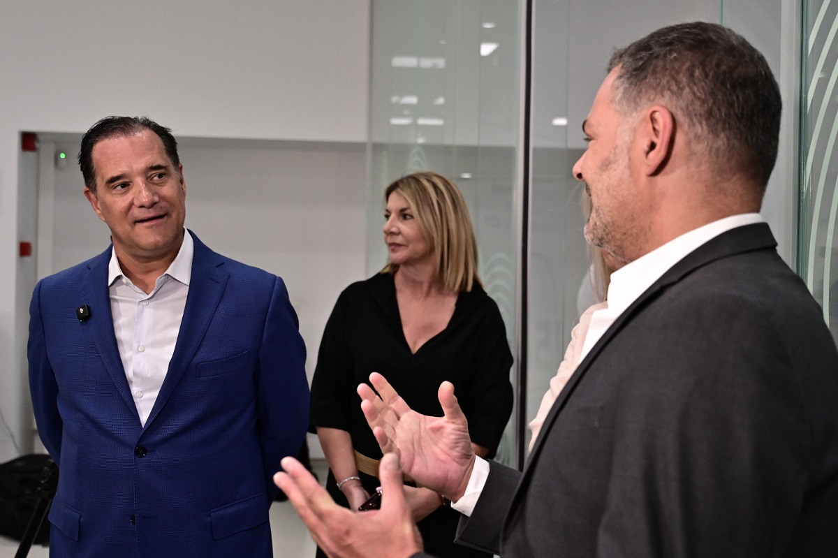 Αδ. Γεωργιάδης: «Το ηλεκτρονικό βραχιολάκι ξεκινάει από αύριο και στο Αττικόν»