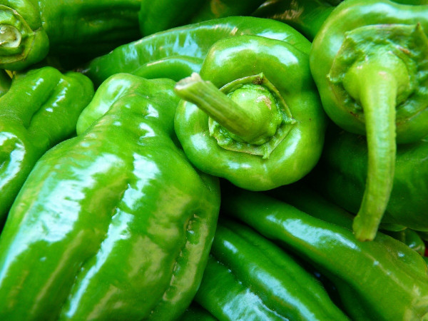 Πράσινες πιπεριές: Πλούσιες σε βιταμίνες και φυτικές ίνες - Κάνουν καλό στα μάτια και την καρδιά