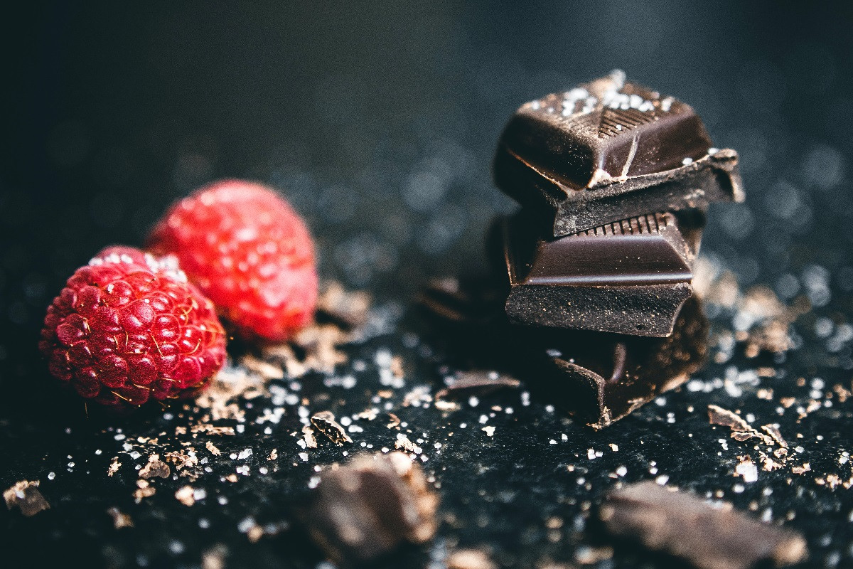 Μαύρη σοκολάτα: Βελτιώνει τη διάθεση - Προστατεύει την καρδιά