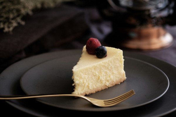Γρήγορη συνταγή για cheesecake διαίτης σαν αμερικάνικο, με γιαούρτι