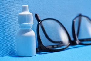 Πρεσβυωπία: Ο FDA ενέκρινε οφθαλμικές σταγόνες