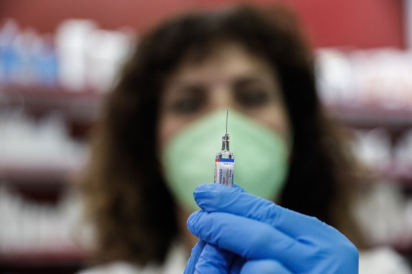 Δια βίου εμβολιασμούς ζητούν οι επιστήμονες - Προλαμβάνονται έως 5 εκατ. θάνατοι ετησίως