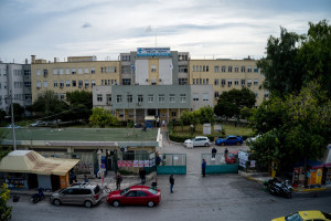 Νοσοκομείο Νίκαιας: Αναβρασμός μετά τη σύλληψη 5 φυλάκων χωρίς άδεια εργασίας σεκιούριτι