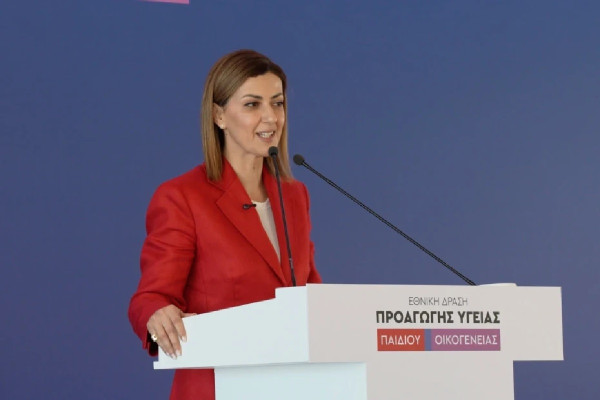 Ειρήνη Αγαπηδάκη: 3 στους 4 νέους είναι «παγιδευμένοι» στο doomscrolling