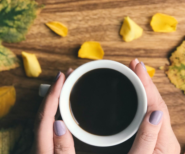 Ισχύει ότι το λεμόνι με καφέ μπορεί να μας βοηθήσει να χάσουμε κιλά