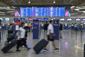 24ωρα φαρμακεία στα αεροδρόμια «Ελ. Βενιζέλος» και «Μακεδονία»