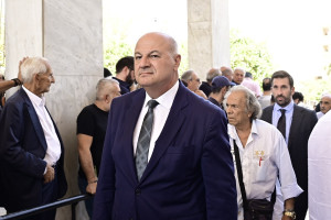 Τσιάρας: Σύσκεψη στο ΥΠΑΑΤ με τους περιφερειάρχες για τις ζωονόσους