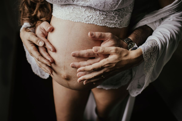 Οι γυναίκες με ημικρανίες έχουν περισσότερες πιθανότητες να παρουσιάσουν επιπλοκές στην εγκυμοσύνη