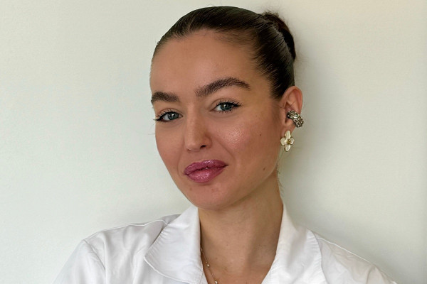 Περιοδοντίτιδα: Πώς σχετίζεται με συστηματικά νοσήματα και άνοια;