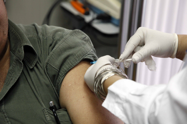 Παγώνη για γρίπη: «Να εμβολιαστούν άμεσα οι ομάδες υψηλού κινδύνου»
