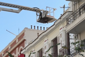 Θεσσαλονίκη: Ηλικιωμένος έπεσε σε ταράτσα ενώ εκτελούσε εργασίες