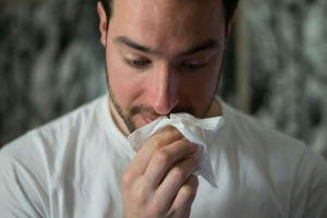 Πώς να εντοπίζεις και να αντιμετωπίζεις τις αλλεργίες