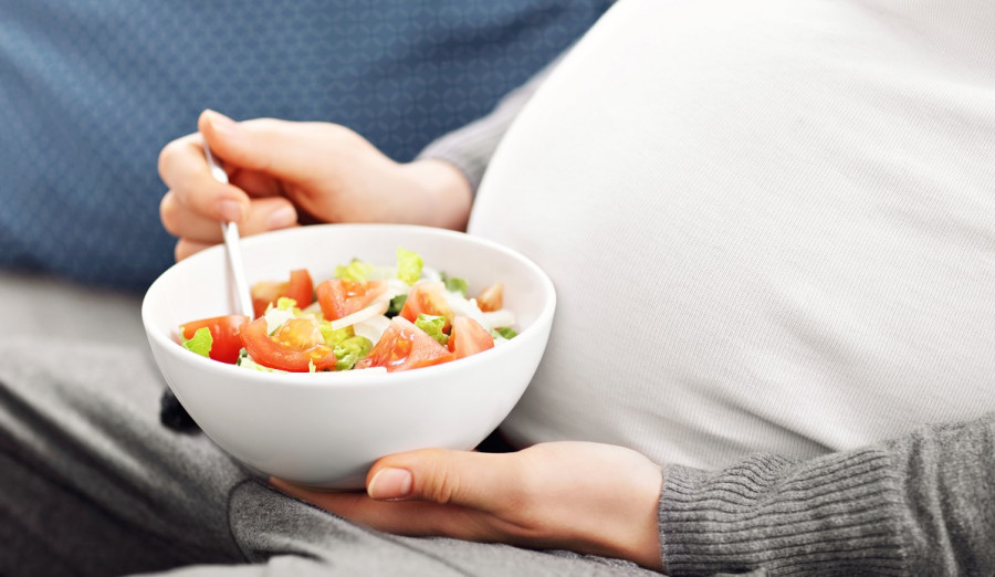 Εγκυμοσύνη: Τα θρεπτικά συστατικά που κάνουν τη διαφορά από την πρώτη στιγμή