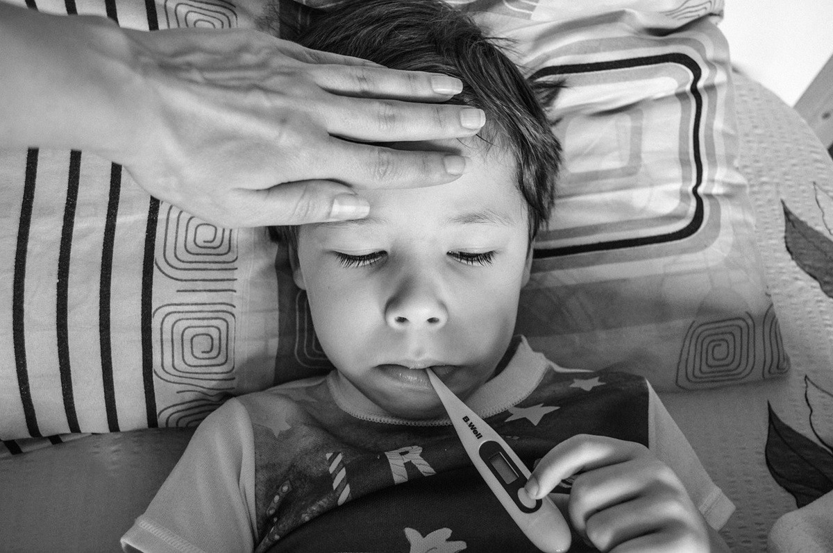 Γρίπη σε παιδιά - Τα τρία πρώτα συμπτώματα που εμφανίζονται ξαφνικά