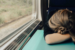 6 λόγοι που μπορεί να αισθάνεστε συνεχώς κουρασμένοι